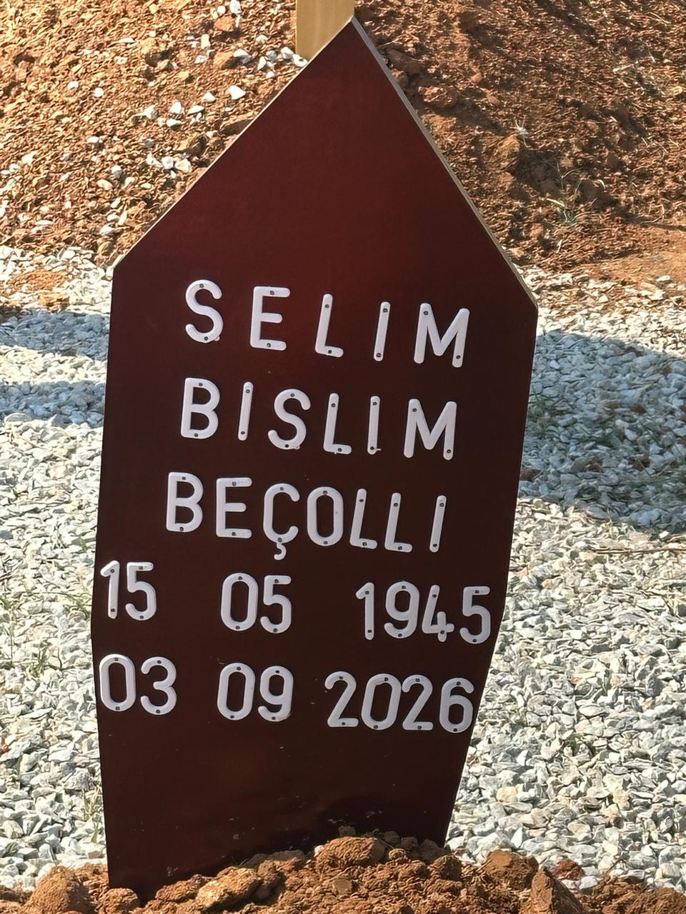 Selim Bislim Beçolli